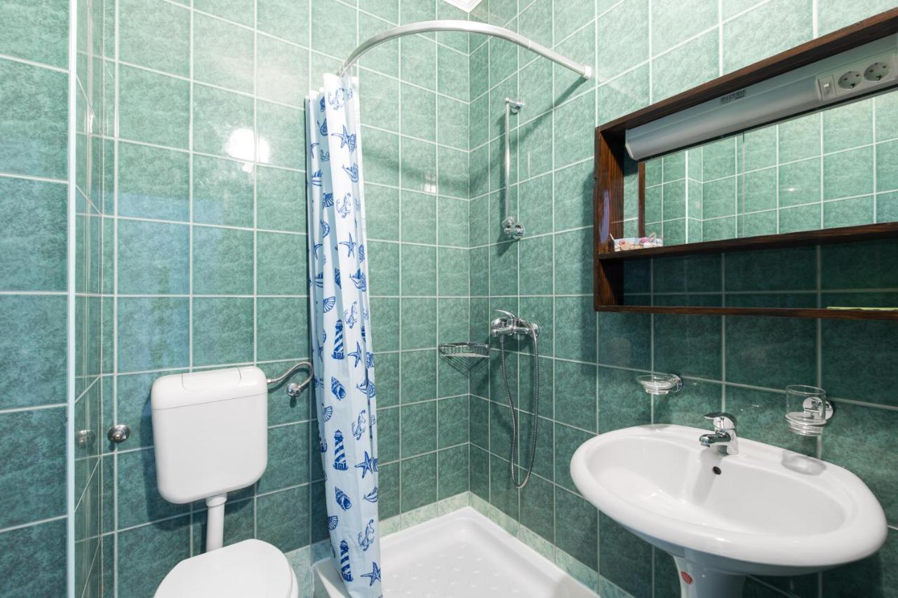 Pape Punat Apartmani I Sobe Екстериор снимка