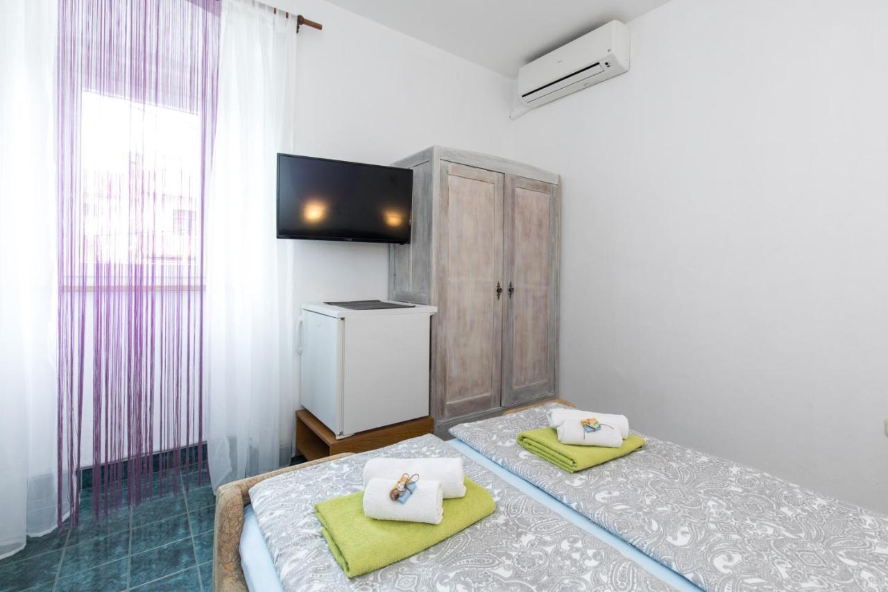 Pape Punat Apartmani I Sobe Екстериор снимка