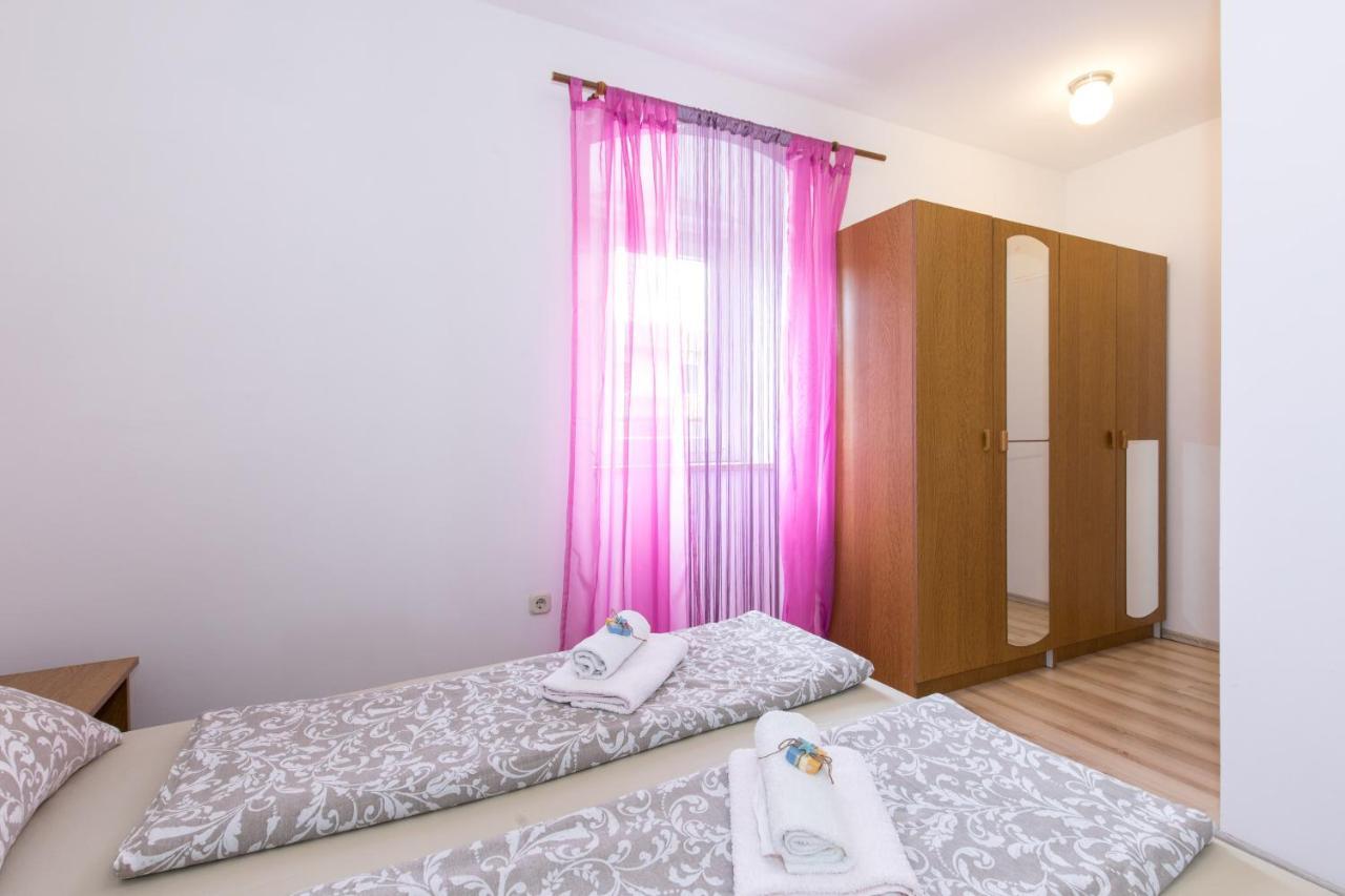 Pape Punat Apartmani I Sobe Екстериор снимка