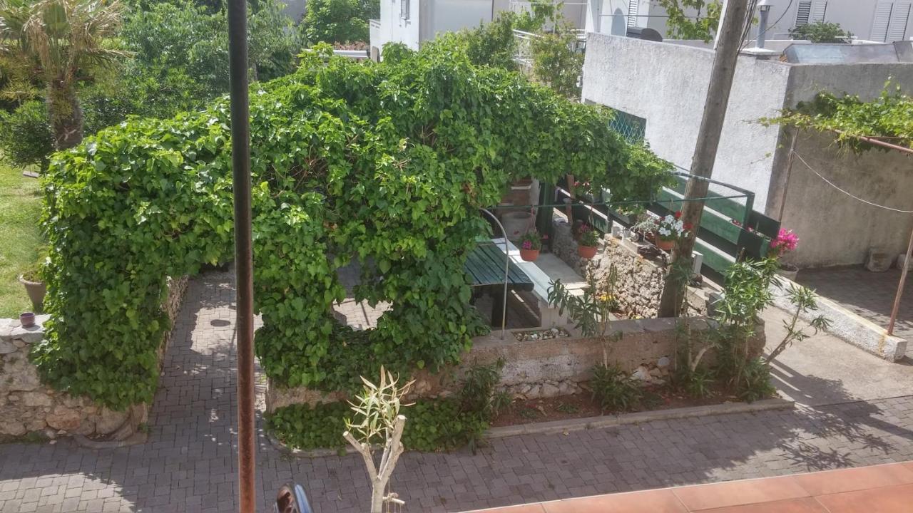 Pape Punat Apartmani I Sobe Екстериор снимка