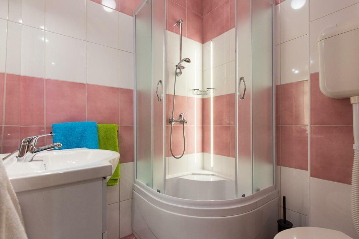 Pape Punat Apartmani I Sobe Екстериор снимка