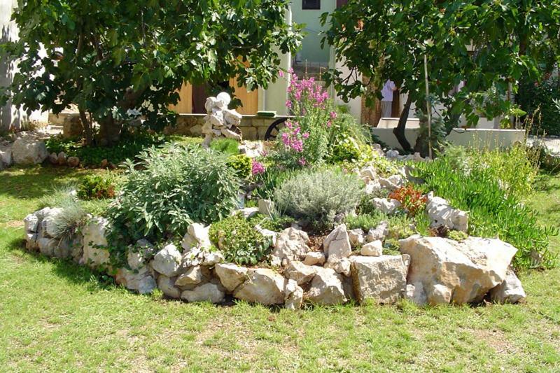 Pape Punat Apartmani I Sobe Екстериор снимка